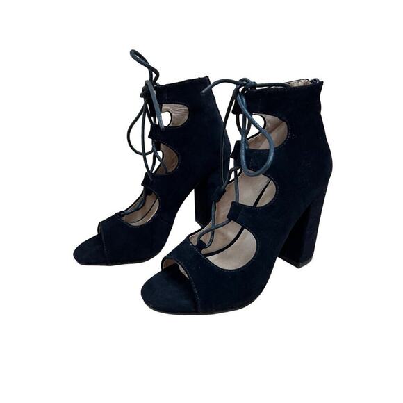 NWOB KOI Footwear Black Lace Up Chunky Heels US 6/ UK 4 - Picture 1 of 9
